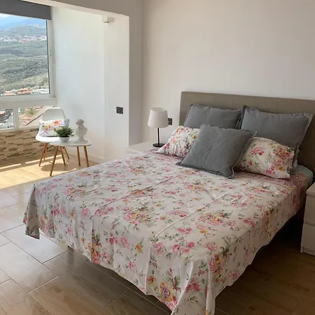 Pool&views Apartment
